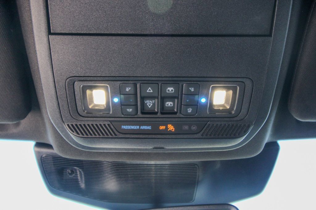 Used 2021 Ford Explorer Platinum w/ Equipment Group 601A AWD/4WD image 30