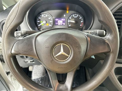 Used 2020 Mercedes-Benz Metris image 19