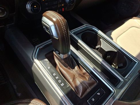 Used 2019 Ford F150 Limited w/ Trailer Tow Package image 17