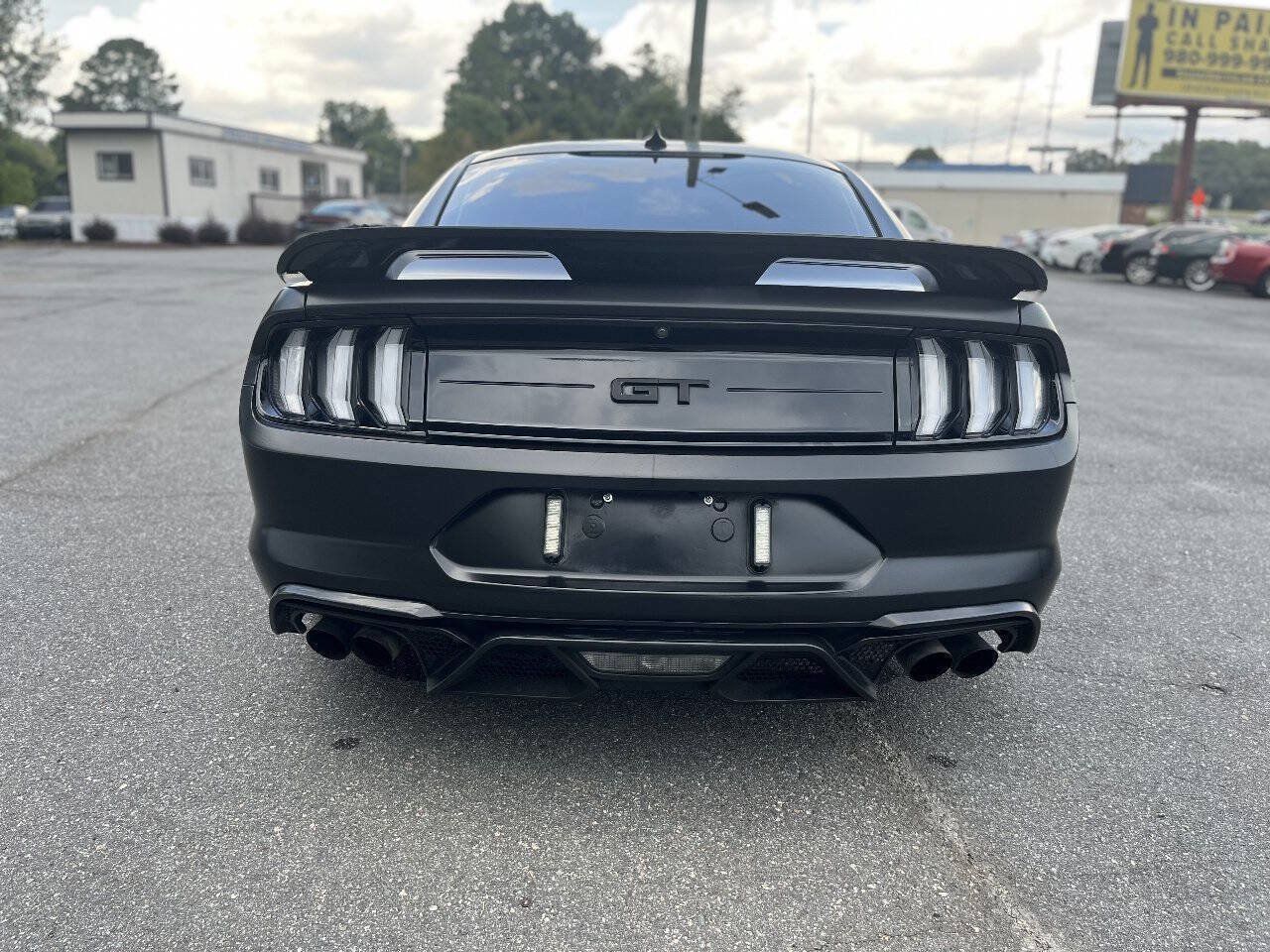 Used 2021 Ford Mustang GT RWD image 5