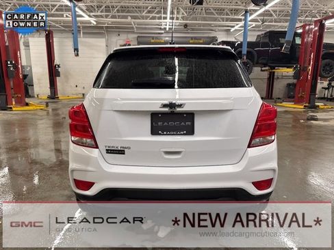 Used 2022 Chevrolet Trax LT w/ Sport Edition image 4