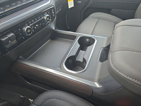 New 2026 GMC Sierra 2500 SLT w/ SLT Premium Package image 25