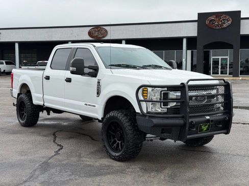 Used 2019 Ford F250 XL w/ STX Appearance Package AWD/4WD image 7