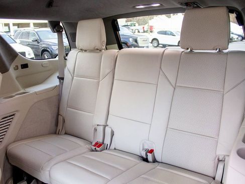 Used 2026 Cadillac Escalade Platinum Sport w/ LPO, Floor Liner Package image 25