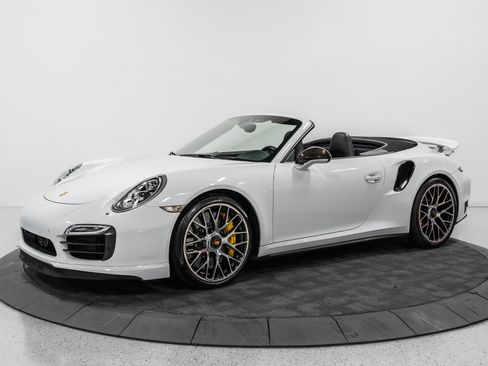 Used 2015 Porsche 911 Turbo S w/ High-end Infotainment Package image 3
