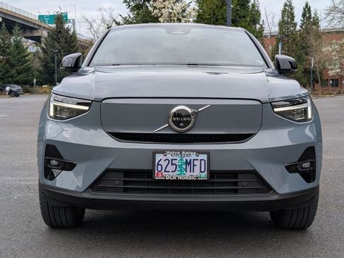 Used 2023 Volvo C40 P8 Recharge Ultimate image 2