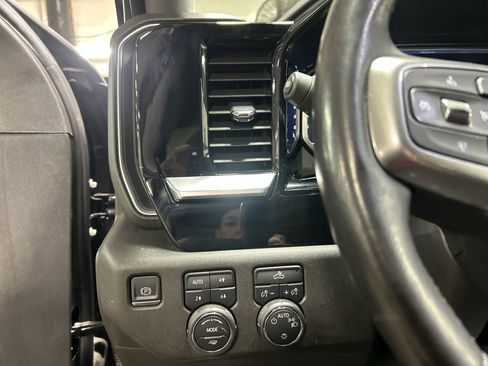 Certified 2023 Chevrolet Silverado 1500 LT w/ Z71 Off-Road Package image 19