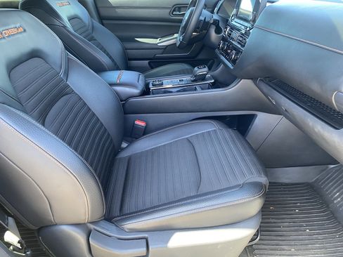 Used 2024 Nissan Pathfinder Rock Creek image 11