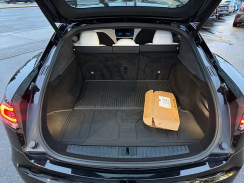 Used 2022 Tesla Model S image 6