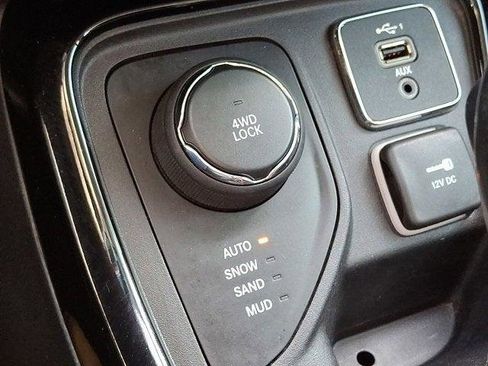 Certified 2019 Jeep Compass Altitude image 27