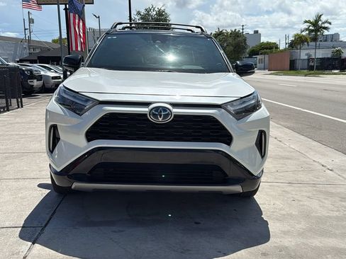Used 2022 Toyota RAV4 XSE AWD/4WD image 18