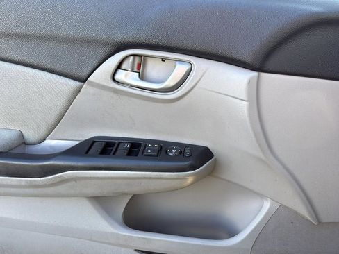 Used 2013 Honda Civic LX image 12