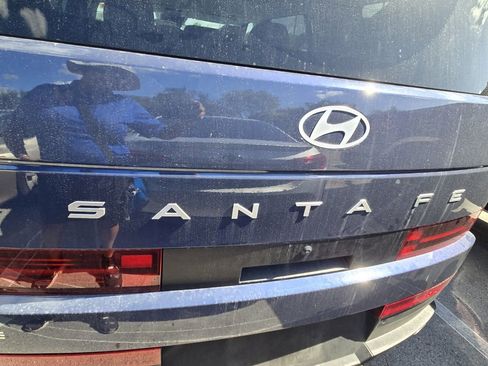 Used 2025 Hyundai Santa Fe SEL FWD image 8