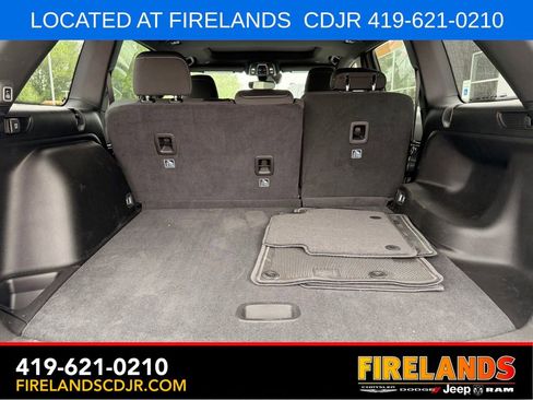 Used 2024 Jeep Grand Cherokee Laredo X w/ Luxury Tech Group I AWD/4WD image 6
