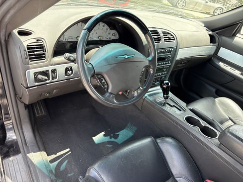 Used 2002 Ford Thunderbird RWD image 10