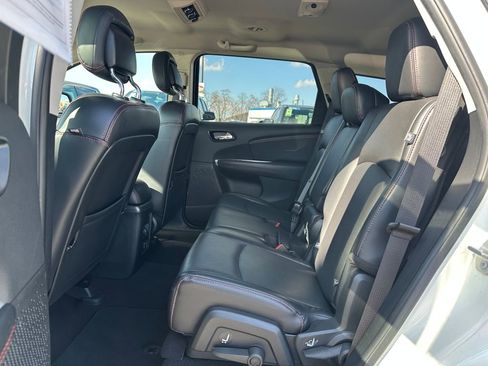 Used 2019 Dodge Journey GT image 11