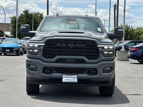 New 2026 RAM 3500 Laramie AWD/4WD image 9