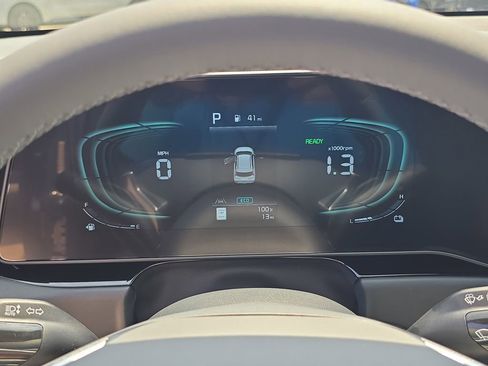 New 2026 Kia Niro EX FWD image 31