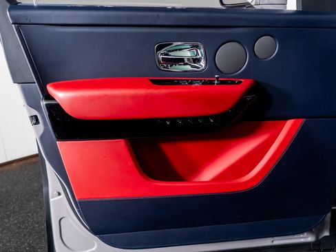 Used 2023 Rolls-Royce Cullinan image 38