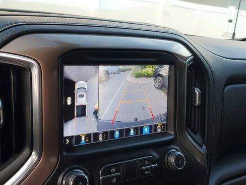 Used 2021 Chevrolet Silverado 1500 High Country w/ Technology Package RWD image 22