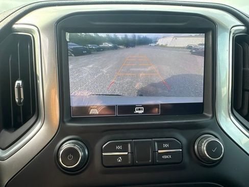 Used 2021 Chevrolet Silverado 1500 LT w/ Convenience Package II AWD/4WD image 22
