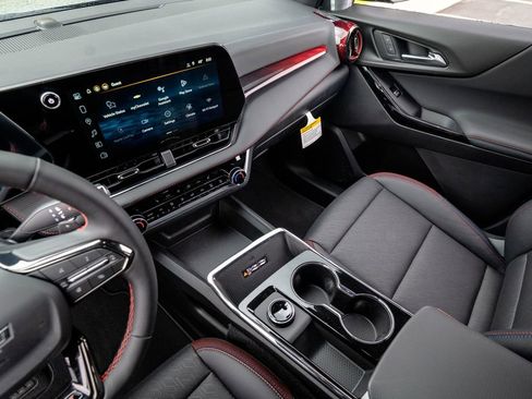 New 2026 Chevrolet Equinox RS FWD image 24
