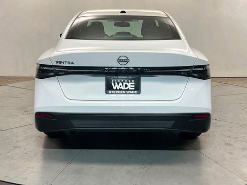 New 2026 Nissan Sentra SV FWD image 4