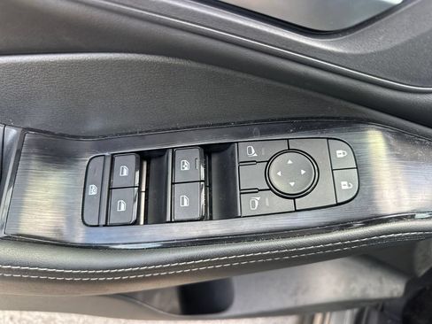 Used 2025 Nissan Rogue SV w/ SV Premium Package FWD image 43