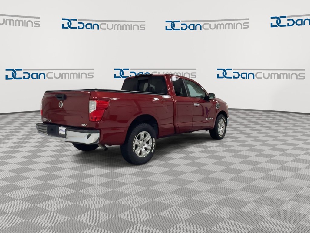 Used 2017 Nissan Titan SV RWD image 8
