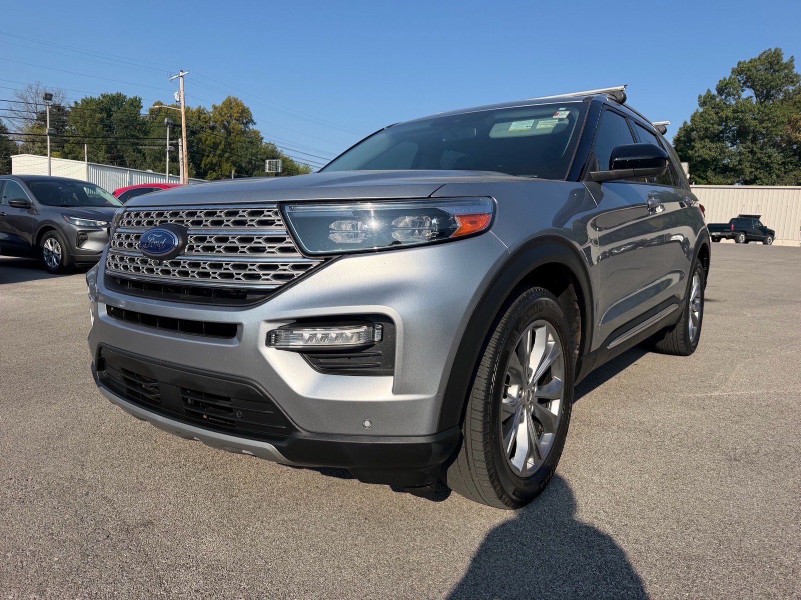 Used 2022 Ford Explorer Limited AWD/4WD image 7