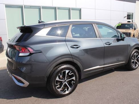 Used 2023 Kia Sportage EX AWD/4WD image 30