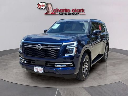 Used 2025 Nissan Armada SL w/ Captain's Chari Seat Package RWD image 1