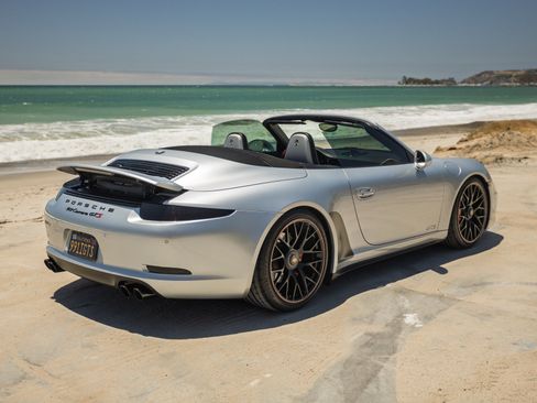 Used 2015 Porsche 911 Cabriolet image 5
