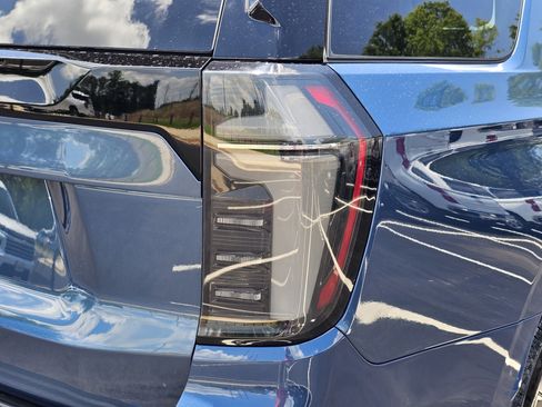 New 2026 Chevrolet Tahoe High Country AWD/4WD image 23