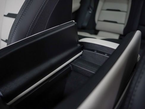 Used 2024 Mercedes-Benz GLE 53 AMG 4MATIC image 33