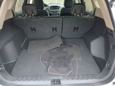 Used 2019 GMC Terrain Denali w/ Advanced Safety Package AWD/4WD image 6