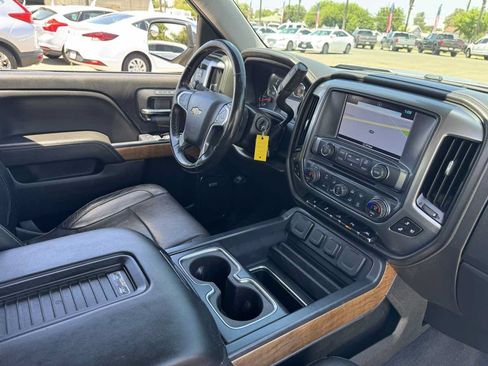 Used 2018 Chevrolet Silverado 1500 LTZ w/ Sport Package AWD/4WD image 18