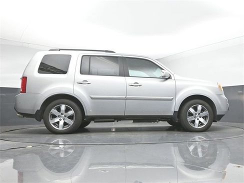 Used 2014 Honda Pilot Touring image 16