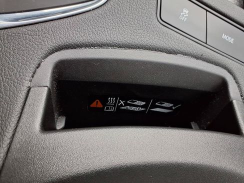 Used 2024 Cadillac XT6 Sport AWD/4WD image 12