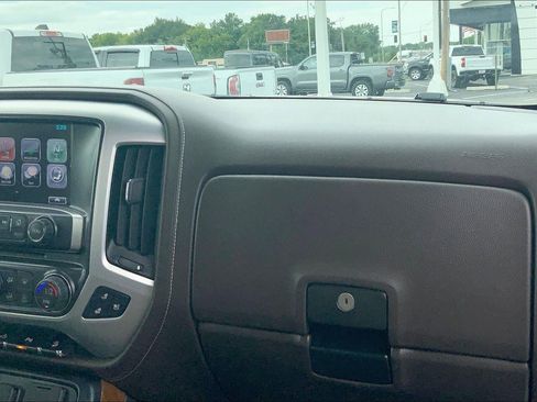 Used 2017 GMC Sierra 1500 SLT w/ SLT Premium Package image 16