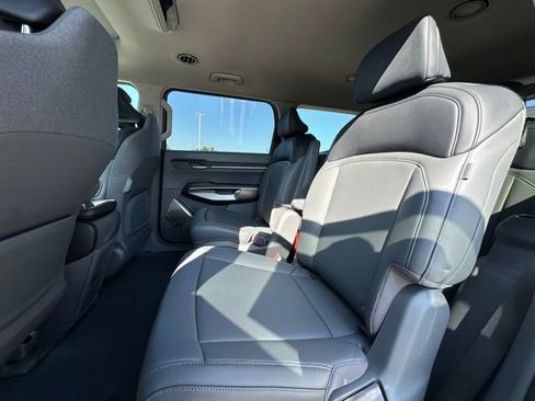 New 2026 Kia EV9 Light image 27