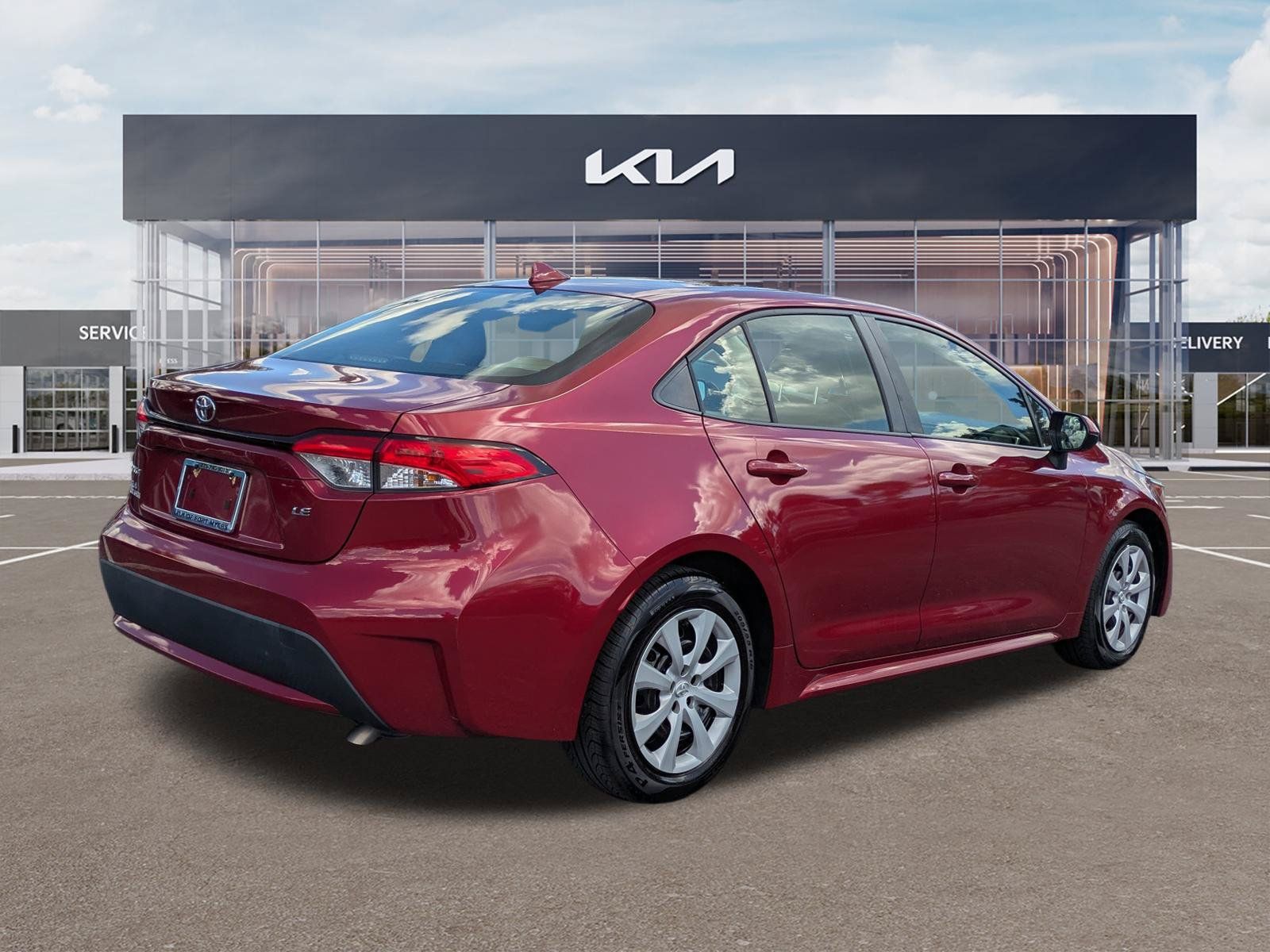 Used 2022 Toyota Corolla LE FWD image 4