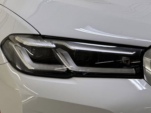 Certified 2023 BMW 530i w/ Premium Package image 10