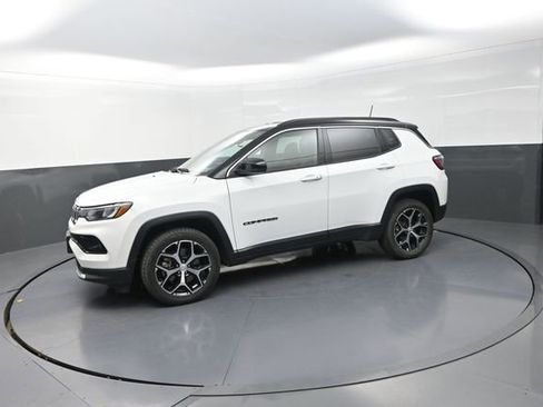 Used 2024 Jeep Compass Limited AWD/4WD image 46