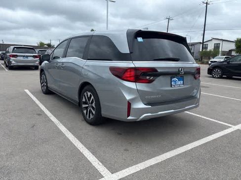 Used 2026 Honda Odyssey EX-L image 3