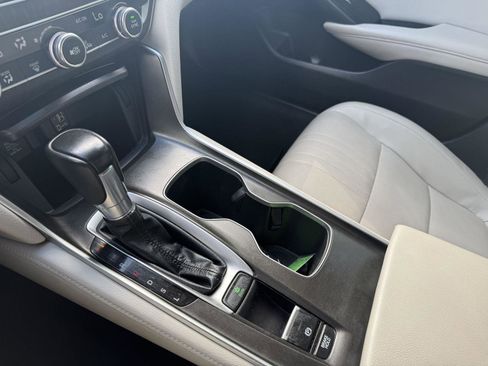 Used 2018 Honda Accord EX-L image 21
