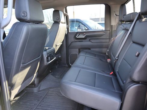 Used 2025 GMC Sierra 2500 SLT w/ SLT Premium Package image 23