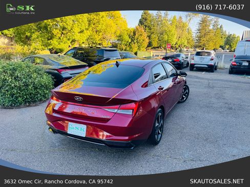 Used 2023 Hyundai Elantra Limited FWD image 9