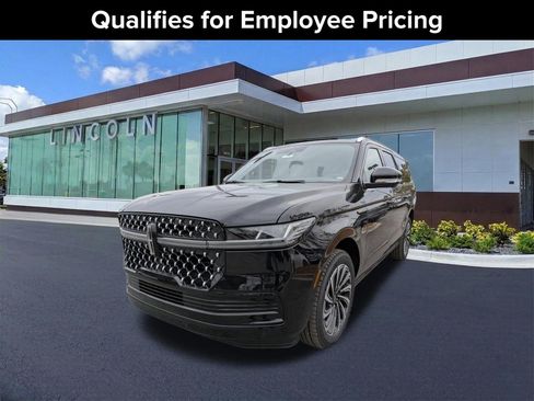 New 2026 Lincoln Navigator L Black Label AWD/4WD image 7
