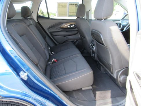 Used 2021 GMC Terrain SLE w/ Driver Convenience Package FWD image 30